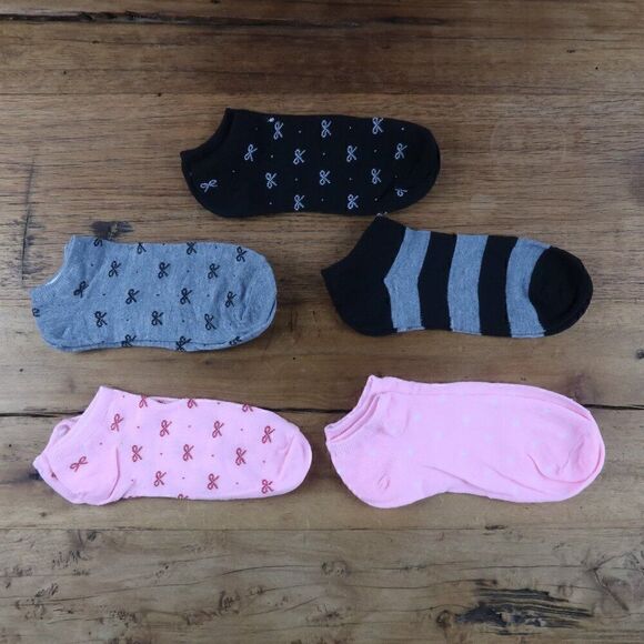 5 PAIR BLACK, GREY & PINK CUTE ANKLE SOCKS WOMENS SIZE 5 TO 8 NWT - Picture 1 of 4